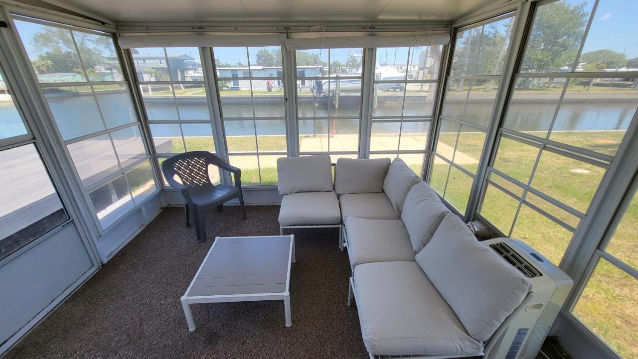 Hudson Water Front House Villa Buitenkant foto